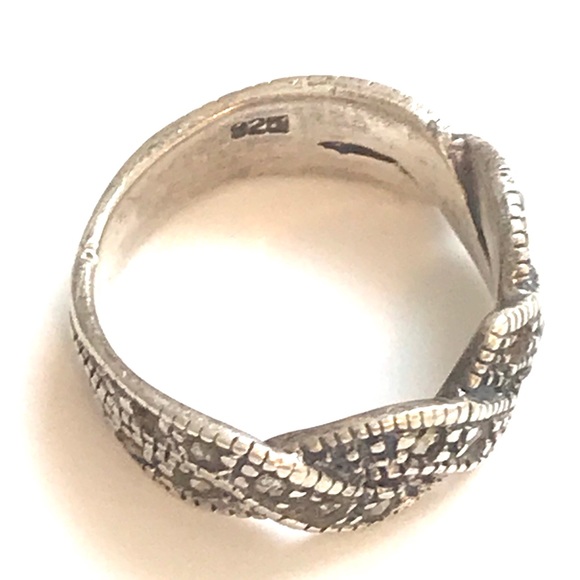 ♦️💍SALE‼️Marcasite Women’s Ring size 5-6 - Picture 5 of 7